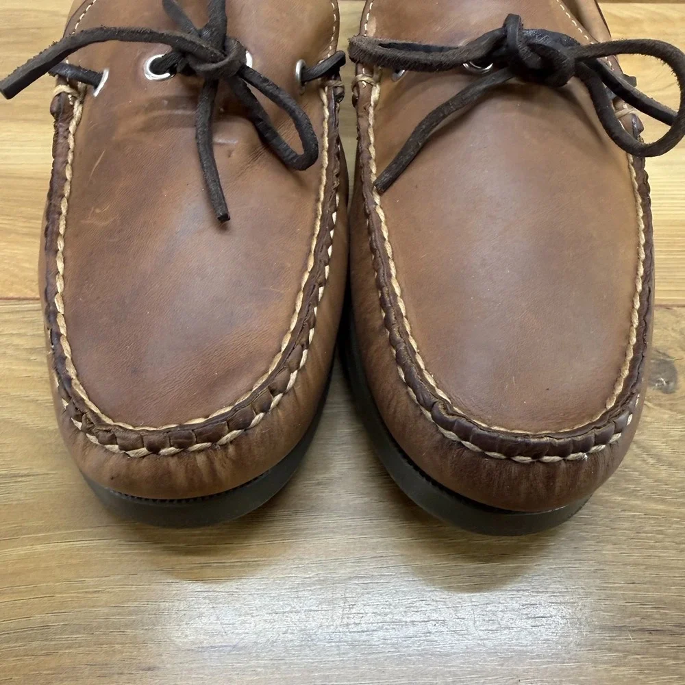 LL BEAN Camp Moc II Loafers Men 9.5 EE Handsewn Moccasins Casual Vacation Resort